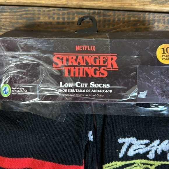 Netflix stranger things low cut socks 10 pair new 4-10 - Picture 3 of 4